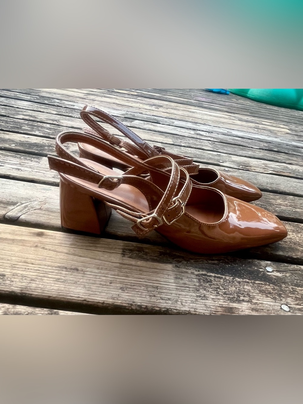 CIDER Glossy Brown Strappy Heeled Flats - Picture 4 of 10